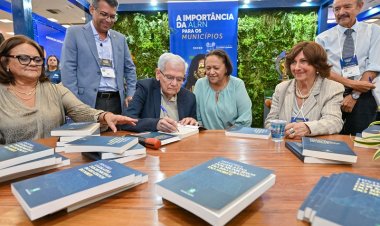 Assembleia lança livro que conta origem de todas as cidades do RN