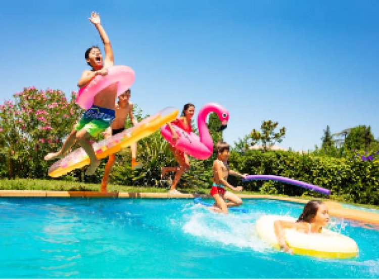 Chegou o verão, é hora de usar sua piscina - confira dicas para garantir sua limpeza e segurança