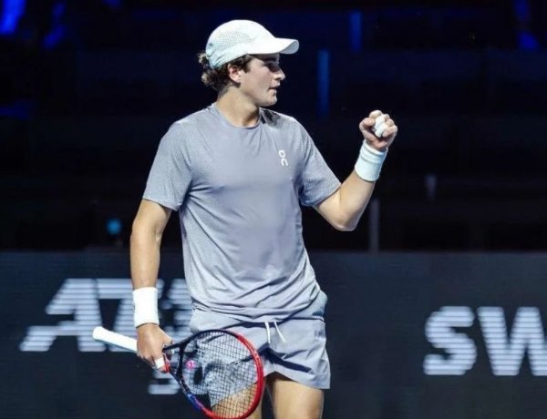 João Fonseca é o próximo Djokovic, vai derrotar Alcaraz e Sinner, diz adversário