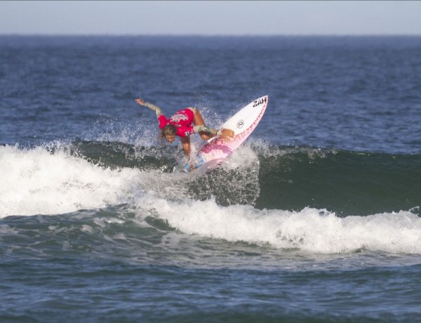 Praia do Santinho abre temporada 2026 do Circuito Surf Talentos Oceano.