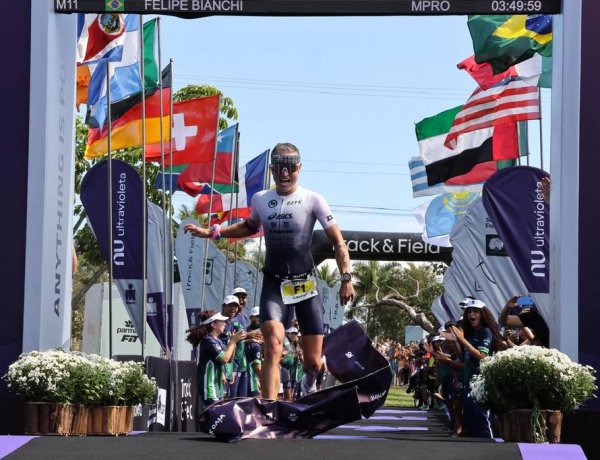 Nubank Ultravioleta IRONMAN 70.3 Brasília: Djenyfer Arnold garante o bi com o quarto melhor tempo do mundo