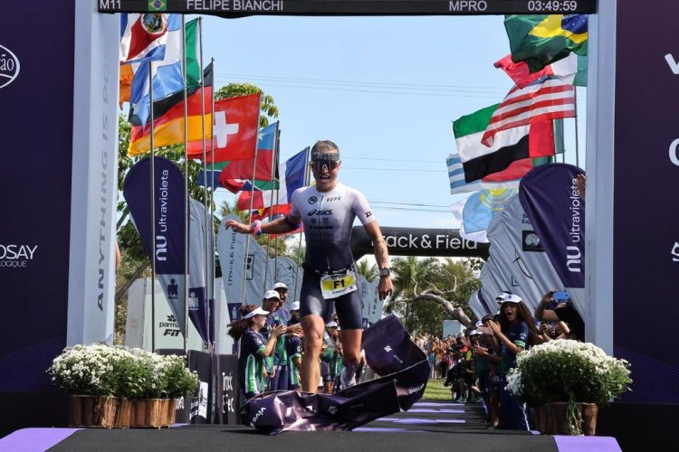 Nubank Ultravioleta IRONMAN 70.3 Brasília: Djenyfer Arnold garante o bi com o quarto melhor tempo do mundo